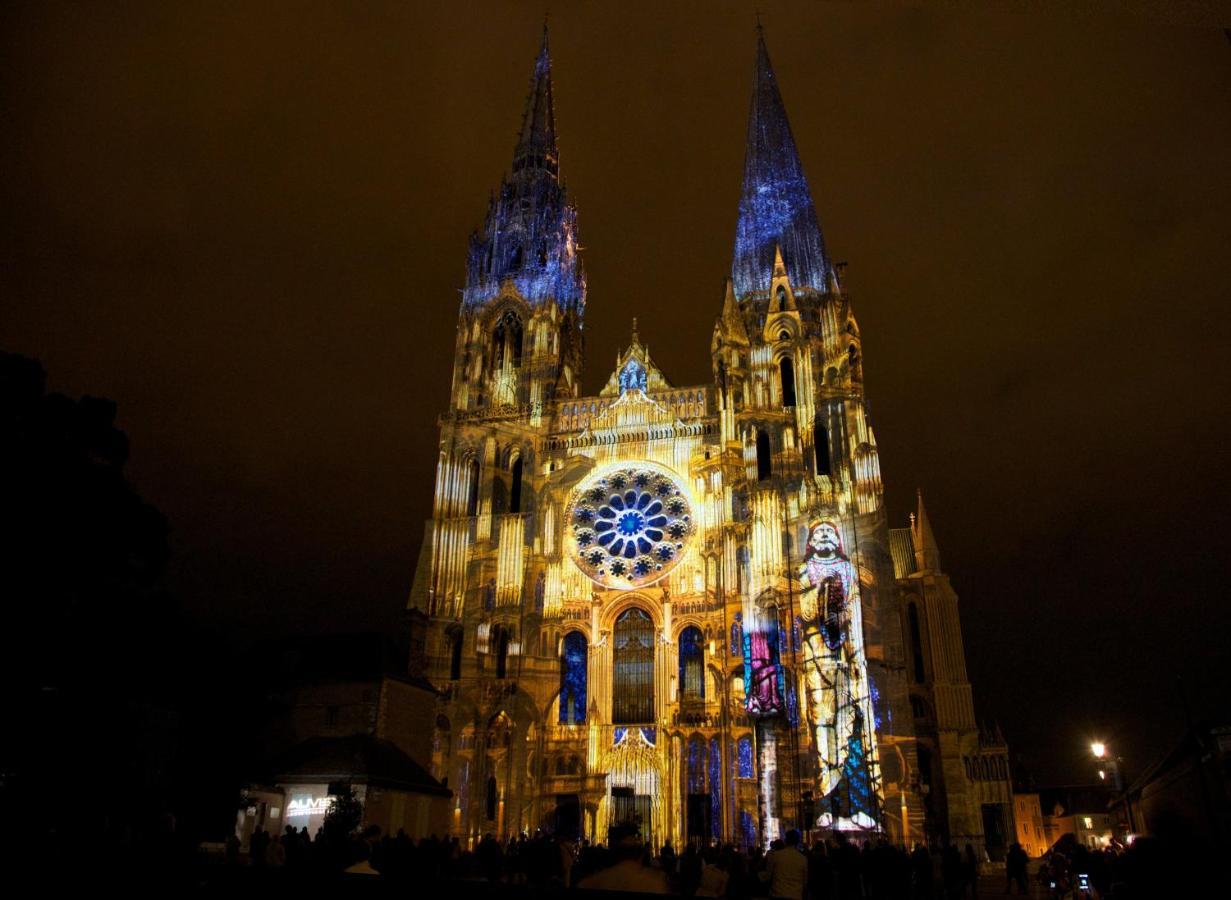 B&B Hotel Chartres Centre Cathedrale 3 Etoiles Luaran gambar