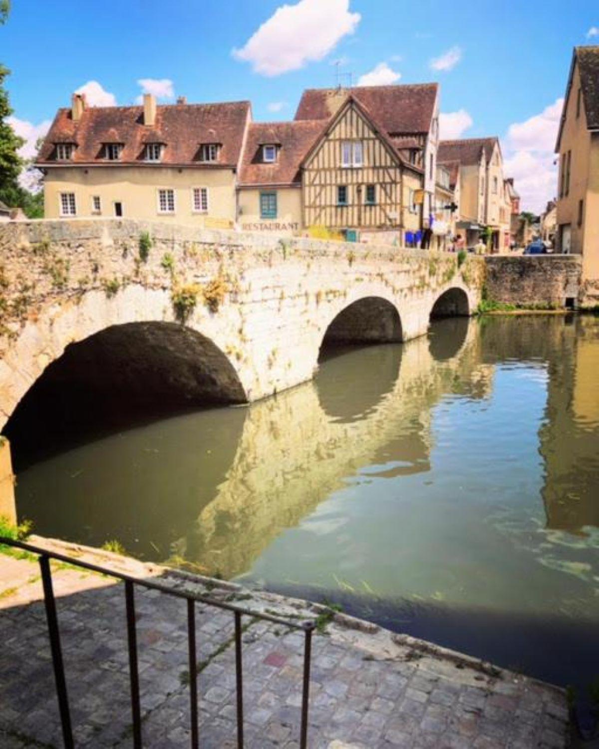 B&B Hotel Chartres Centre Cathedrale 3 Etoiles Luaran gambar
